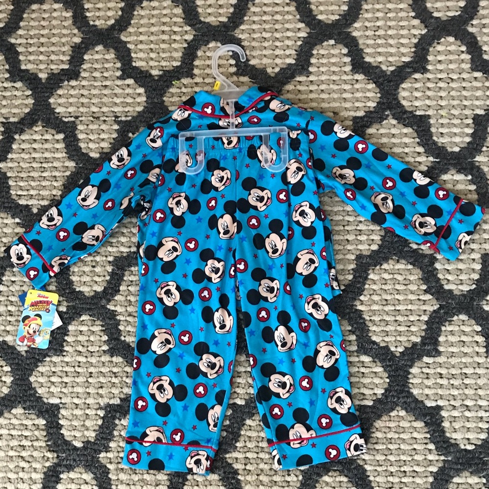 💙BNWT! 2 PIECE BOYS FLANNEL MICKEY MOUSE PJS!🐶😊 - Picture 4 of 4
